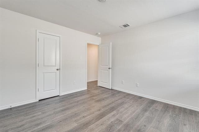 Building Photo - 2125 Croton Ave