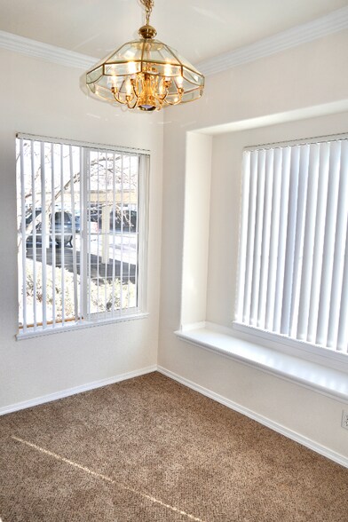 Building Photo - 3670 Strawberry Field Grove