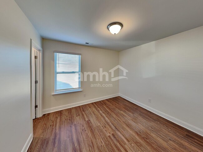 Building Photo - 173 River Hwy