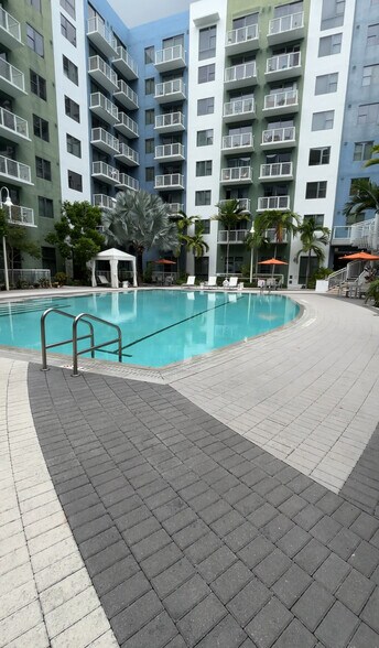 Building Photo - 2164 NE 167th St