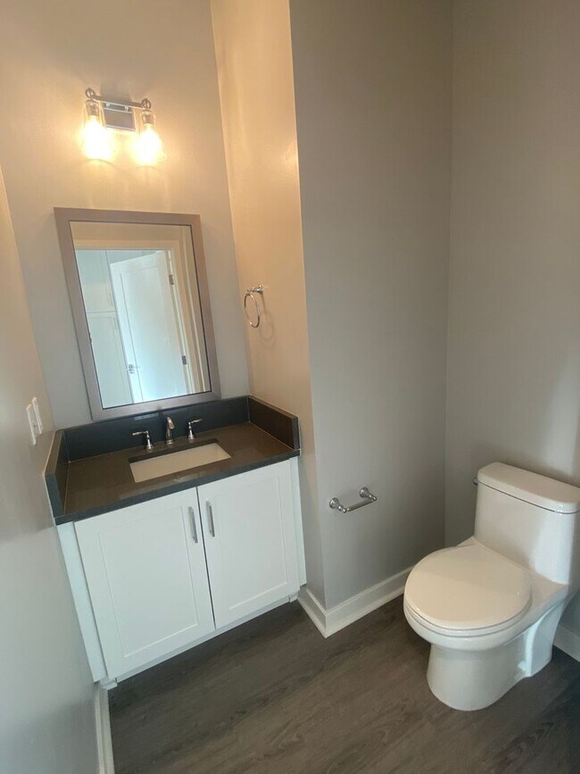 Building Photo - Brand New Home