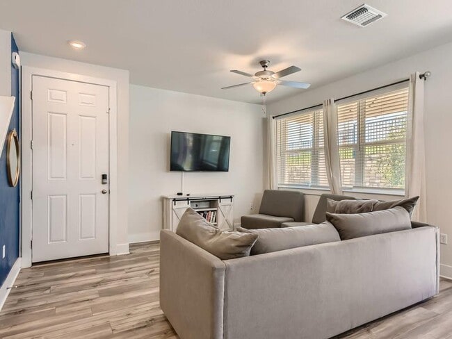 Building Photo - 7103 Terrazzo Cottage Ln