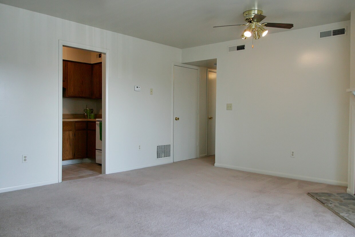 Lantern Ridge Apartments Blacksburg