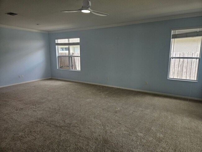 Building Photo - Stunning 3-Bed, 2-Bath Cul-de-Sac Home in ...