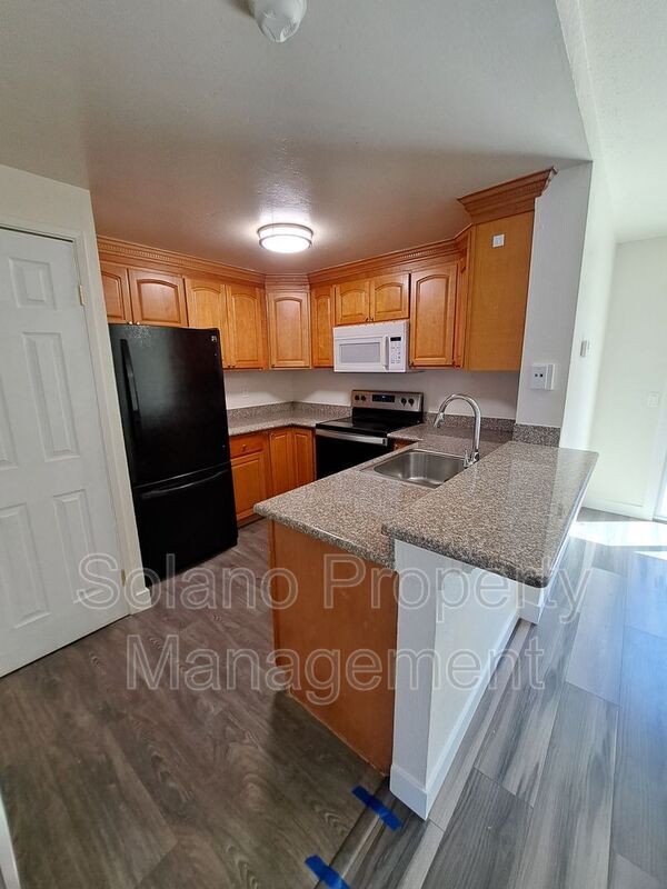 Building Photo - 145 Del Rey Ct