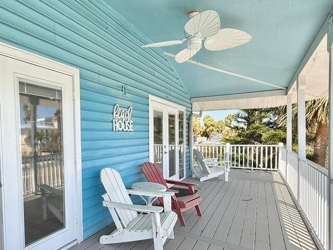 Building Photo - 15613 Gulf Blvd