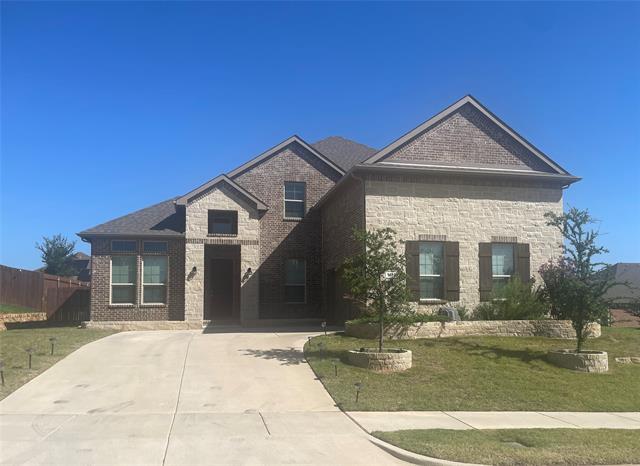 Primary Photo - 1100 Whispering Hl Dr