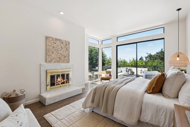 Building Photo - 2861 Chelsea Dr