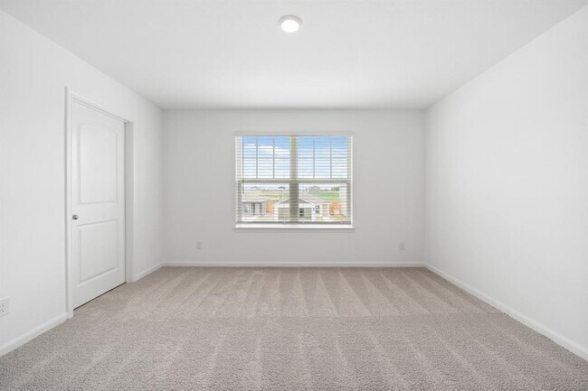 Building Photo - 336 Fairlawn Wy