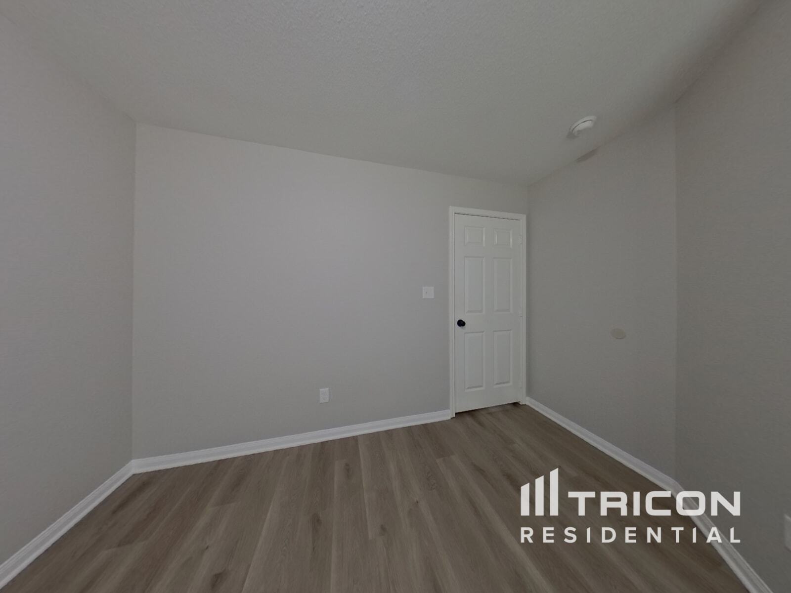 Building Photo - 10457 Royal Andrews Dr