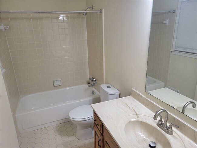 Building Photo - 1373 Camden Walk