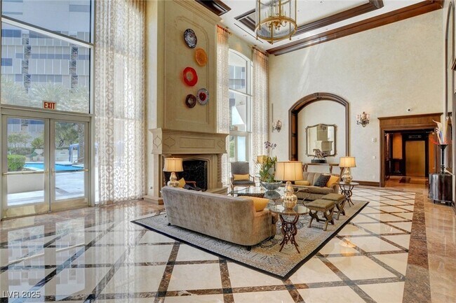 Building Photo - 2857 Paradise Rd