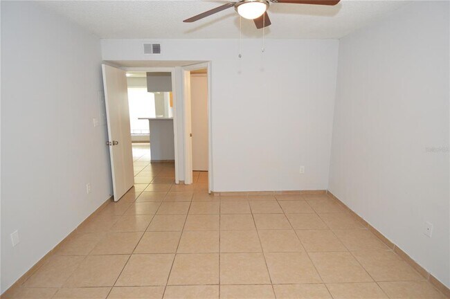 Building Photo - 8629 Fancy Finch Dr