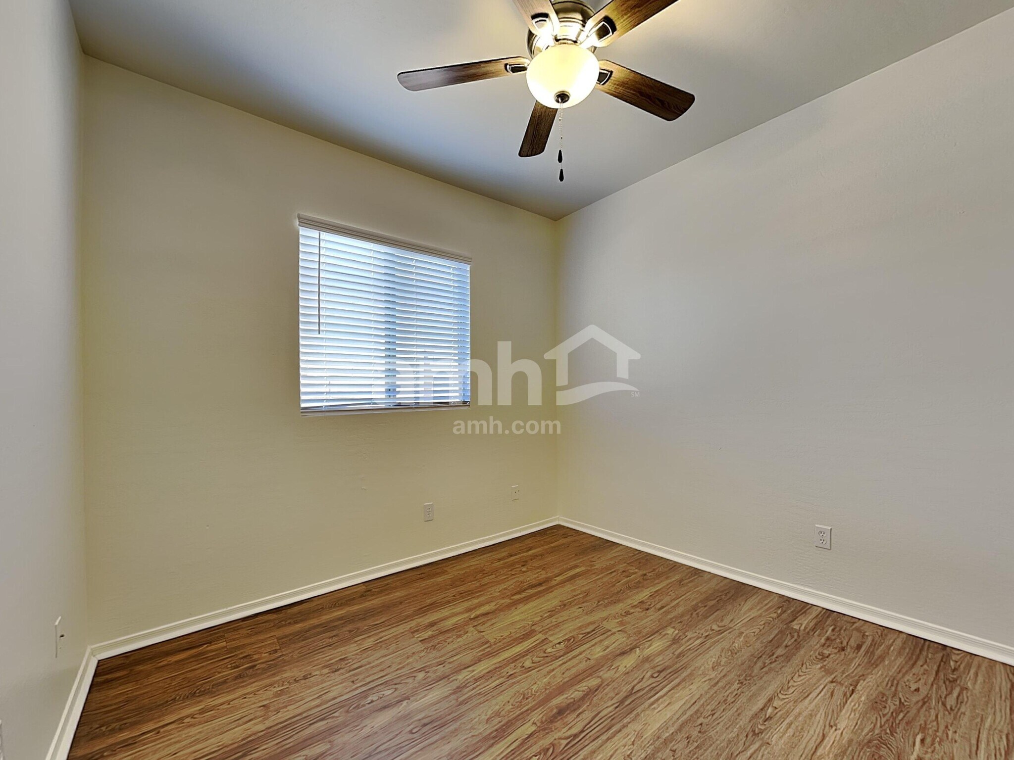 Building Photo - 11170 W Almeria Rd