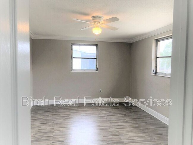 Building Photo - 2034 Peggy Dr