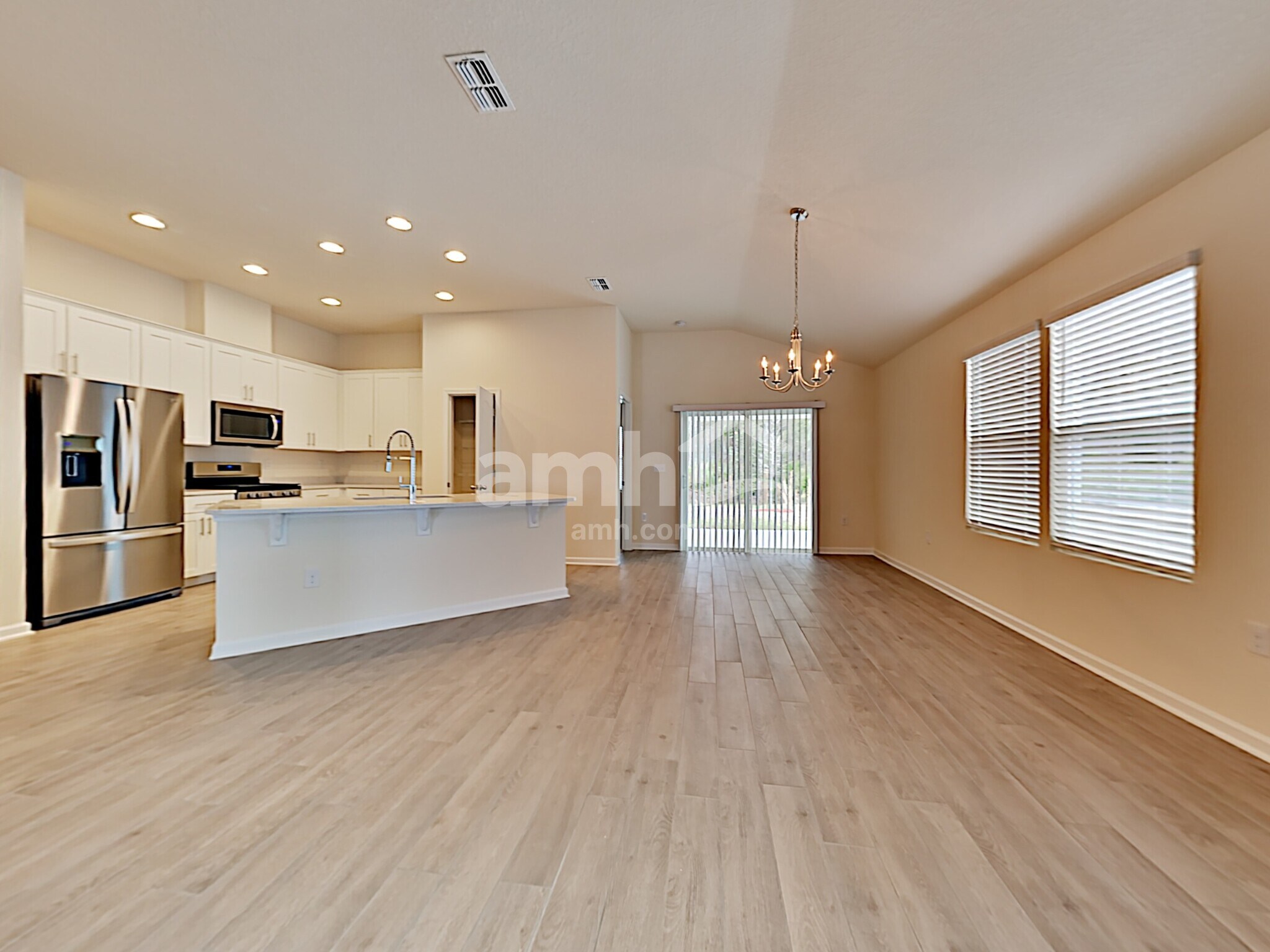 Building Photo - 351 Chasewood Dr