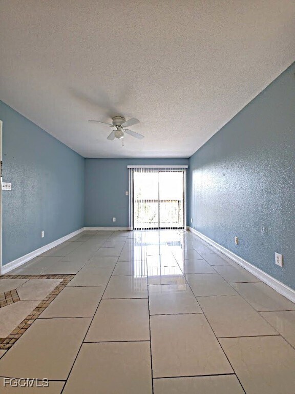 Building Photo - 2885 Winkler Ave