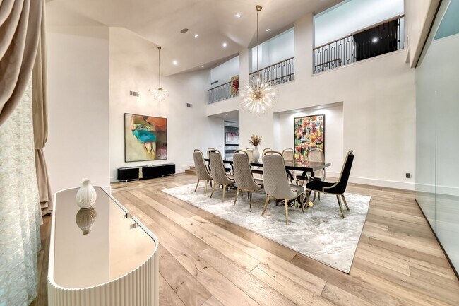 Building Photo - Stunning Green Valley, Guard Gated Community, Pool Home!