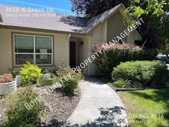 Building Photo - 8658 W Banjo Dr