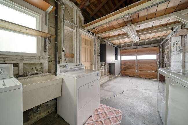 Building Photo - SOUTH SAN FRANCISCO HOME FOR RENT - $4,000/mo