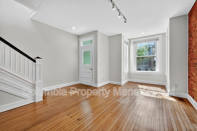 Building Photo - 1427 Monroe St NW