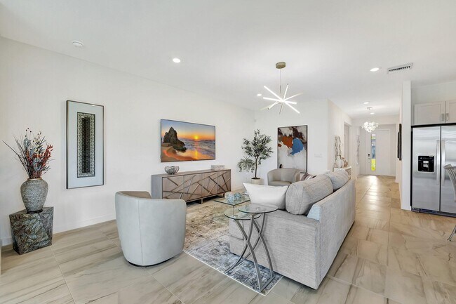 Building Photo - 5795 SE Sky Blue Cir