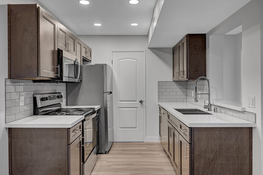 Reno Kitchen - VUE 5325