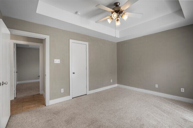 Building Photo - 9705 Linkmeadow Ln