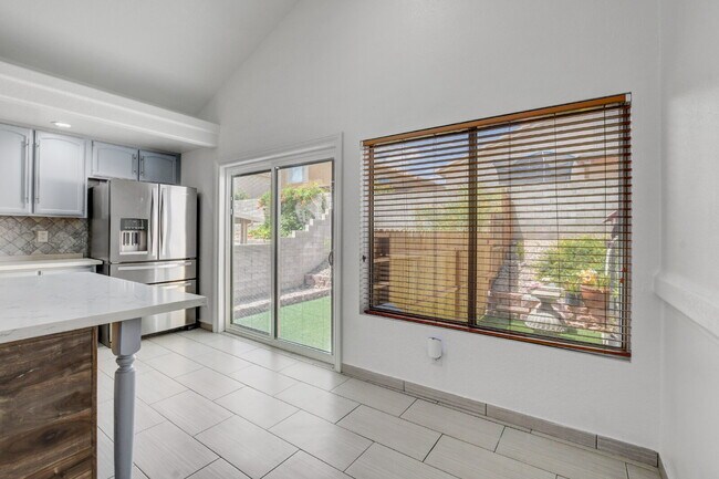 Building Photo - Recently Remodeled 3 Bedroom 2 Bathroom Town House
