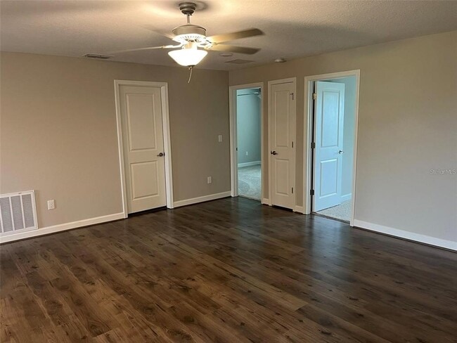 Building Photo - 1712 Roseville St