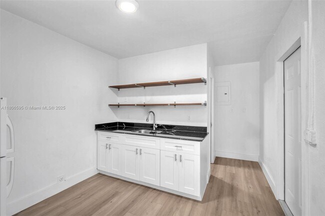 Building Photo - 3980 SW 121st Ave