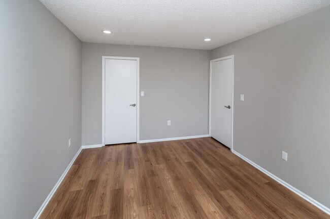 Building Photo - 69 Fisher Dr