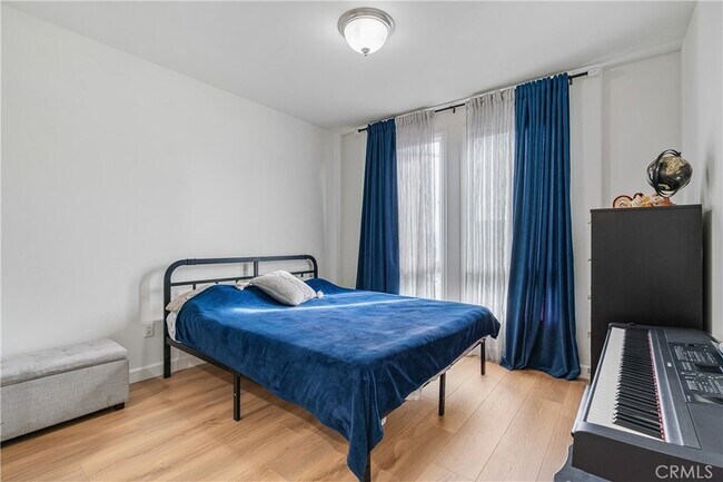 Building Photo - 468 Caruso Ave