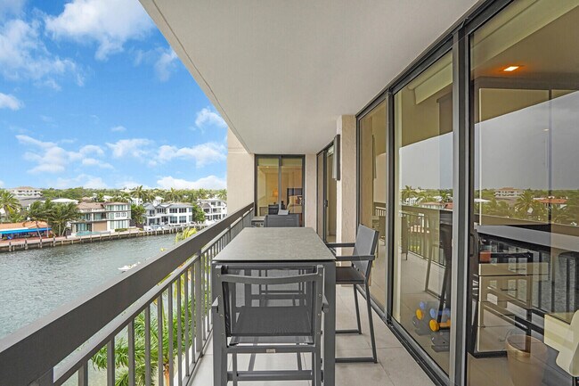 Building Photo - 2697 N Ocean Blvd
