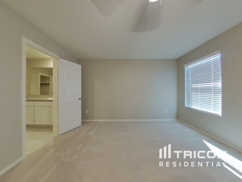 Building Photo - 11859 Mancos Trl