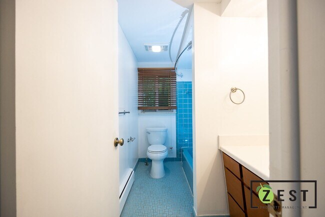 Building Photo - OPEN HOUSE Thursday August 29th 5-6pm