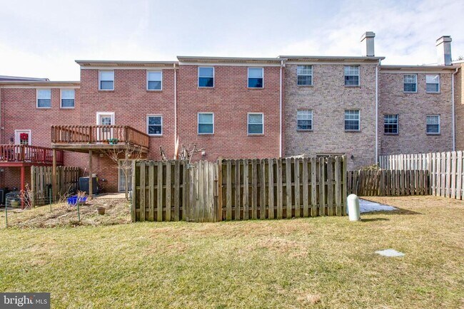 Building Photo - 3570 Lowlen Ct