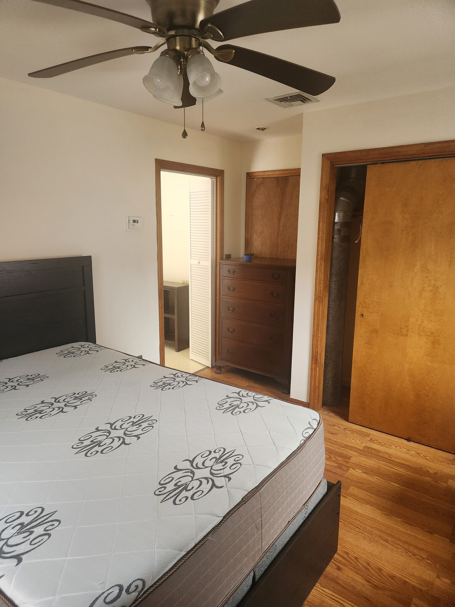 Building Photo - 77 Van Riper Ave