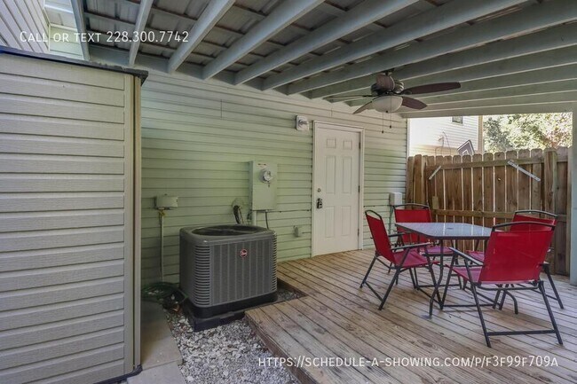 Building Photo - 1229-A Century Oaks Dr-