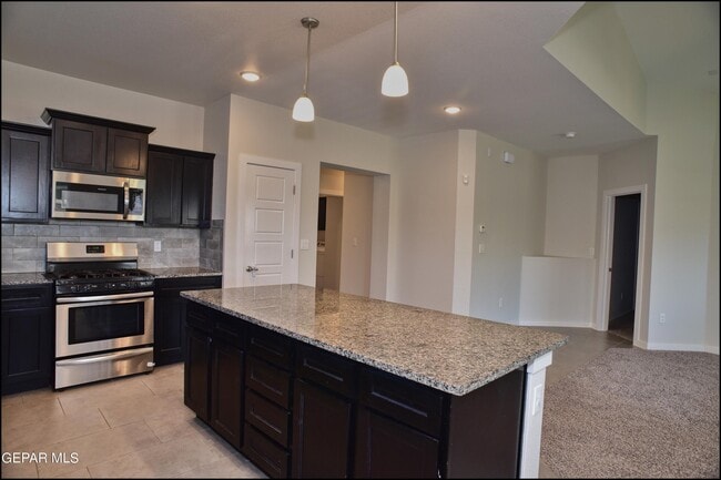 Building Photo - 6980 White Mesquite Wy