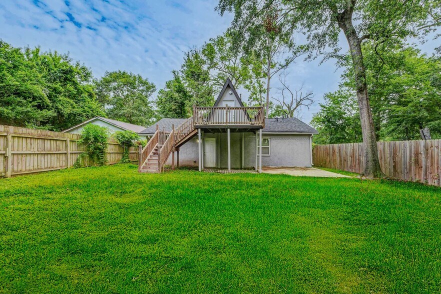 Building Photo - 408 Commanche Rd