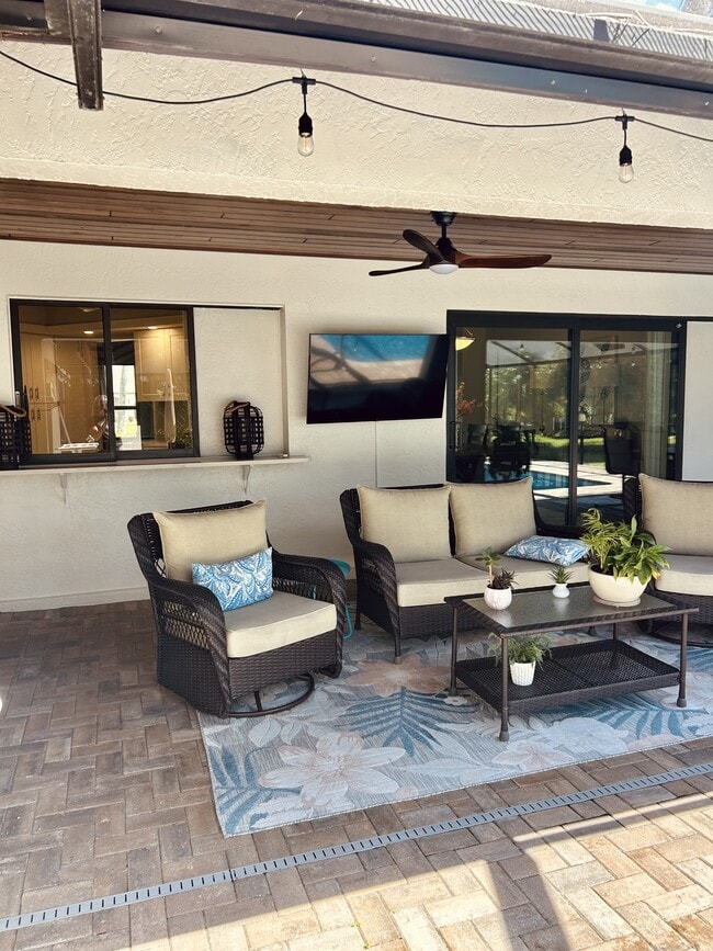 Building Photo - 708 El Dorado Pkwy W