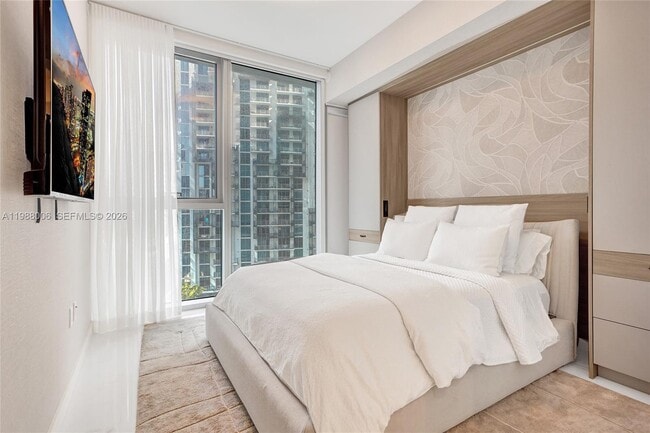 Building Photo - 300 Biscayne Blvd Way