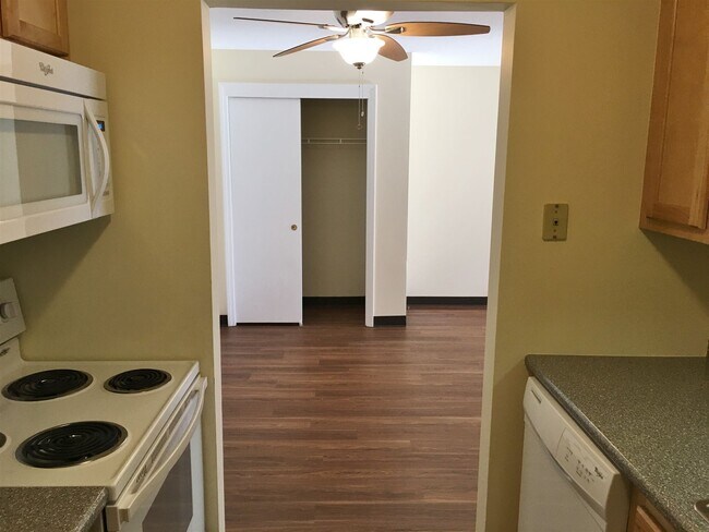 Building Photo - 133 Eastern Ave