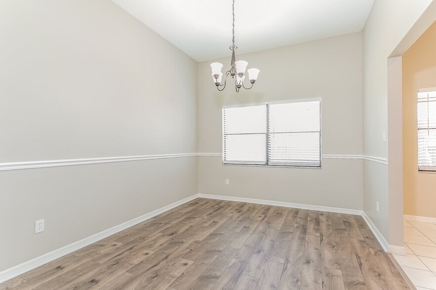 Building Photo - 8728 Grandee Dr