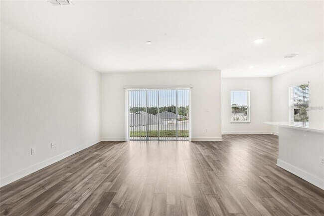 Building Photo - 13112 Siam Dr