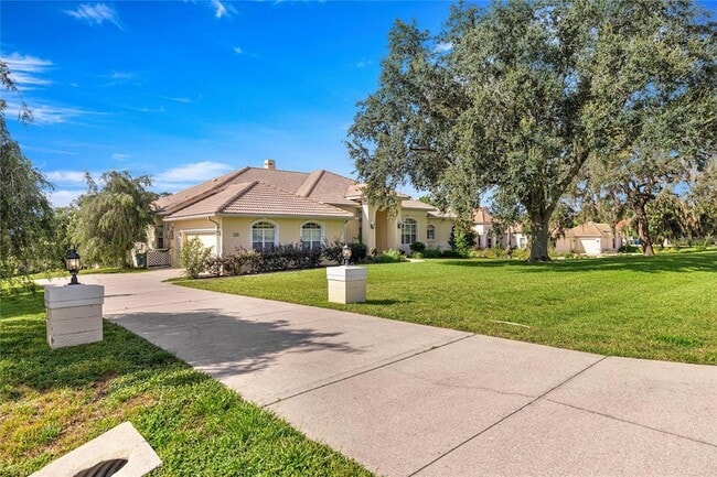 Building Photo - 482 W Fenway Dr