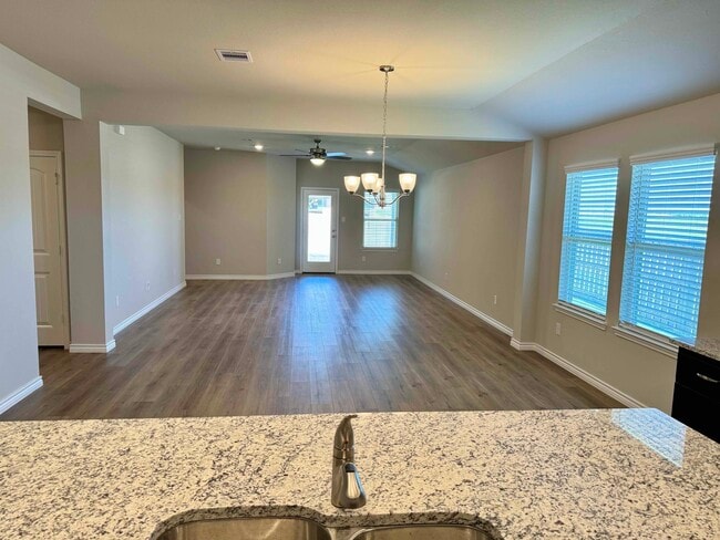 Building Photo - 1179 Kennesaw Dr