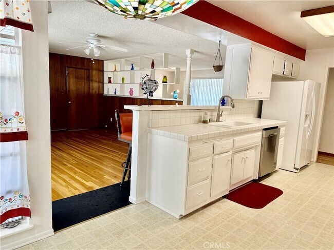 Building Photo - 11543 Swinton Ave