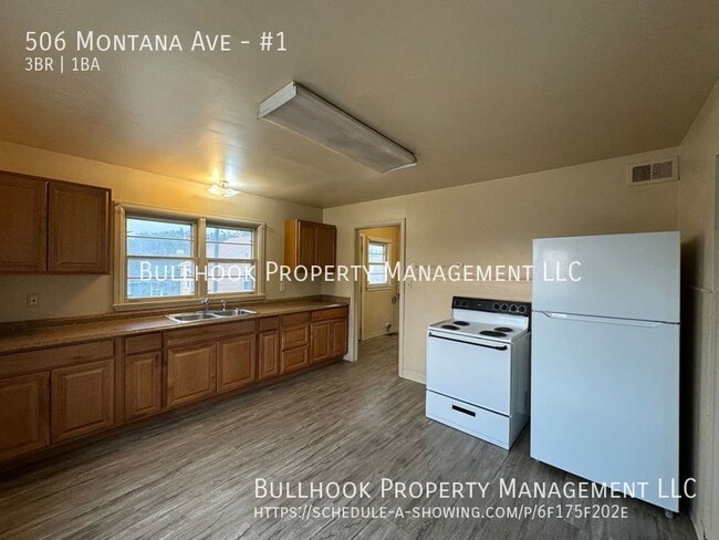 Building Photo - 506 Montana Ave